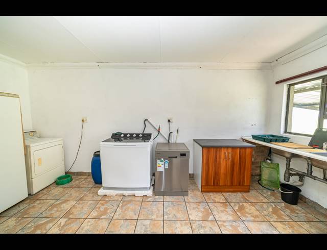 40,442M² FARM FOR SALE IN WITHOK ESTATE